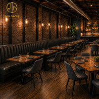 Ensemble de mobilier commercial Ron Group : Table carrée en bois durable, banquette en cuir rembourrée, chaise de restaurant en tissu