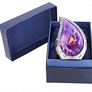 Urna de cremación clásica grande en forma de lágrima para adultos, hermosa urna con diseño de flor y mariposa para cenizas humanas. - Product Image 4