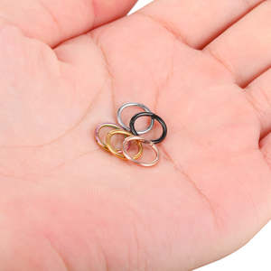 G23 टाइटेनियम हिंग सेगमेंट हूप रिंग क्लिंग 16 ग्राम 1.2 मिमी नाक की अंगूठी कान कार्टिलेज हेलिक्स - Product Image 3