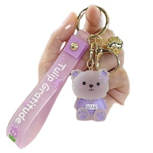 Wholesale Cute Cartoon Bear Resin Crystal Cute Key Chain for Gift Animal Bear Creative Pendant Couple Key Chain for Promotion