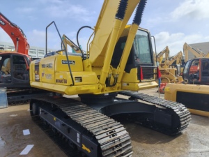 Excavatrice sur chenilles Komatsu PC200 PC220-8 d'occasion à haut rendement et bas prix pour la construction - Product Image 4
