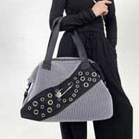 Tas Tote Y2K Street Personalized Millennium Spicy Girl dengan Pin Splicing, Kapasitas Besar, Tas Selempang Bahu Tunggal