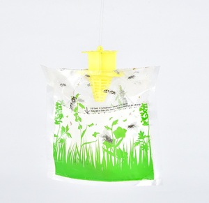 Recyclable <span class=keywords><strong>Pas</strong></span> <span class=keywords><strong>Cher</strong></span> Suspendu Leurre <span class=keywords><strong>Sac</strong></span> Abeille Guêpe Mouche Pièges Fly Catcher Jetable Mouche Fruit Piège <span class=keywords><strong>Sac</strong></span> - Product Image 4