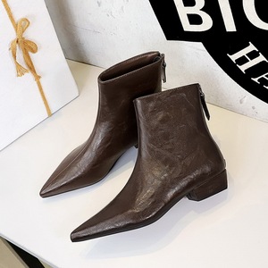 Nouvelles Bottines Marron à Talon Carré de 3 cm, Bout Pointu, Style Rétro 2026, Fermeture Éclair Tendance - Product Image 1