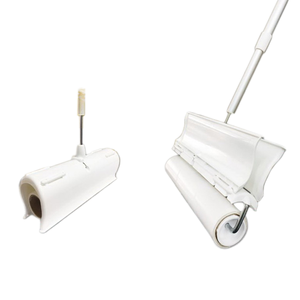 Rouleau anti-poussière manuel télescopique à long manche en plastique pour la maison - Product Image 1