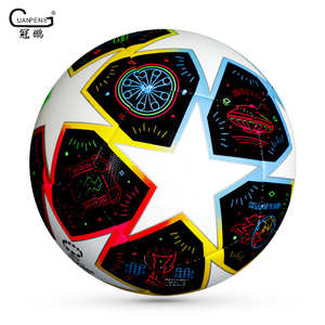 Logo personnalisé en usine à bon <span class=keywords><strong>prix</strong></span> <span class=keywords><strong>ballon</strong></span> de football <span class=keywords><strong>officiel</strong></span> taille 5 pour jeu de ballons de football OEM de club - Product Image 4