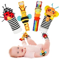 Hochet doux pour bébé, hochet de poignet pour tout-petit, chaussettes de jeu pour pieds, jouets en peluche de coton rembourrés pour nourrissons, hochet animal en peluche pour bébé
