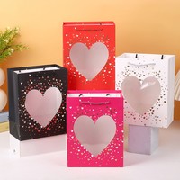 Valentijnsdag papieren tassen met hartjespatroon, cadeauzakjes met gouden folie, feestzakjes voor bruiloft, jubileum, verjaardag