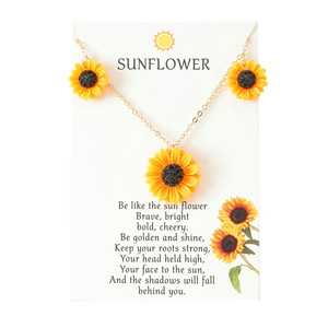 Nouveau collier tournesol avec carte pour couple, soeur et <span class=keywords><strong>amitié</strong></span> collier mignon collier <span class=keywords><strong>fleur</strong></span> - Product Image 2