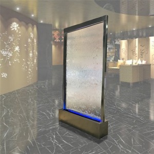 Partición de cascada LED autoportante personalizable, decoración interior/exterior móvil, vidrio personalizado para exterior/interior - Product Image 1