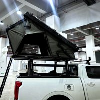 Tente de toit triangulaire 4x4 tout-terrain à extrémité en T, coque rigide en aluminium, système de fixation arrière en X pour camion