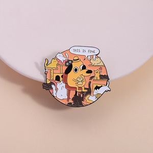 Percolour Spilla in smalto dipinta a mano con cane cartone animato divertente, a tema amore, modello 'This Is Fine', distintivo da risvolto con animale carino, gioiello regalo per amici - Product Image 1
