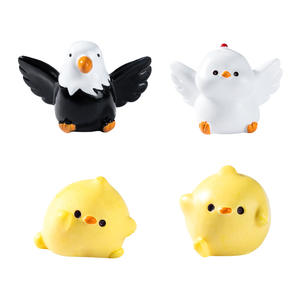 Miniatura American Bald Eagle Figure Garden Mini Resina Calva Eagle Hen Chick Figuritas Ornamento para DIY Party Outdoor Lawn Garden - Product Image 4