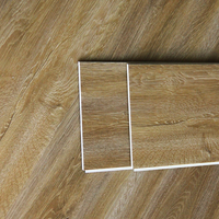 Planches de sol en vinyle SPC de luxe, 100% imperméables et ignifuges