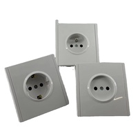 Fournisseur d'équipements électriques, prise française et allemande standard européenne 16A, panneau PC, appareil électrique pour la maison, hôtel