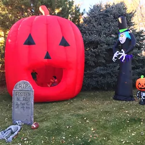 Desain kustom anak labu mengerikan rumah melompat sangat besar jack-o-lentera Halloween untuk pesta