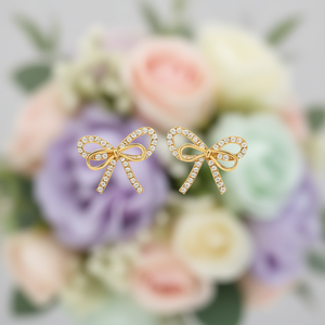 Orecchini a perno placcati oro a forma di fiocco con strass di cristallo e pavé, gioielli alla moda e graziosi per donna, idea regalo - Product Image 2