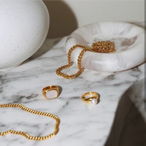 Collier Minimaliste Multiples Styles Collier Cain Personnalisé en Acier Inoxydable Plaqué Or 18k - Product Image 4