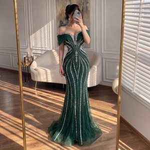 Serene Hill LA73142A Abito da Sera <span class=keywords><strong>Verde</strong></span> Lussuoso con Perline, Senza Spalline, Stile Sirena, Senza Maniche, per Matrimoni e Feste 2026 - Product Image 1