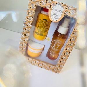 Set de Viaje de 3 Piezas con Perfume, Crema, Gel de Ducha y Spray Corporal, Set de Regalo para Mujer - Product Image 5