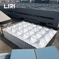 Tente modulaire géante personnalisée à double étage en structure pyramidale pour événements et centres commerciaux