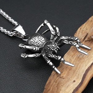 Collar con Colgante de Araña 3D Estilo Gótico yunnique, Acero Inoxidable, Regalo Hip Hop para Hombre, Accesorio de Insecto/Animal, Cadena de 60cm - Product Image 1