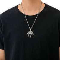 Collier Pendentif Roue de la Sagesse Personnalisé en Laiton avec Zircons Cubiques et Pompon, Bijoux Hip Hop pour Hommes