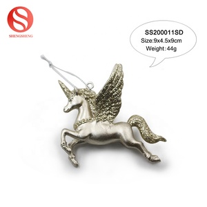 Figurine de cerf en résine, 1 pièce, décorations d'arbre de noël bon marché, ornement suspendu en or, motif de licorne, vente directe - Product Image 3