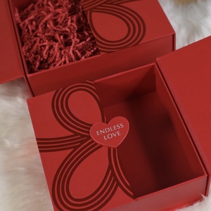 Custom Handmade Red Rigid <b>Box</b> Square Shape UV Printed Custom Logo Endless Love Heart Design Magnetic Closure Gift Packaging - Product Image 5