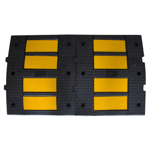 Bumps de velocidad de goma de estilo <span class=keywords><strong>europeo</strong></span> 5CM cinturón amortiguador de reducción de velocidad de Carretera alta 495*600*50mm Placa de límite de velocidad comercio exterior - Product Image 1