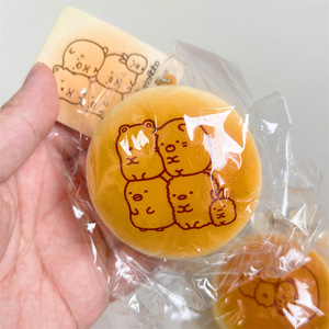 Mignon Pendentif en PU ultra-doux de 7 cm, modèle Simulation Pain Burger Creature d'Angle, à récupération lente, anti-stress, 2026 pour tous - Product Image 4