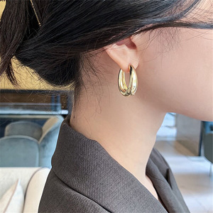 Eleganti Orecchini a Cerchio Geometrici per Donne, Gioielli Chic in Stile Francese per l'Ufficio - Product Image 4