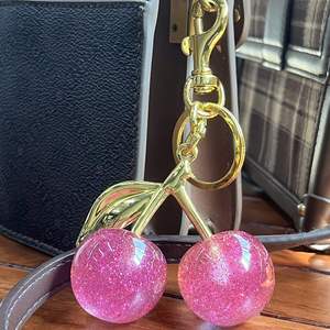 Vintage Fashion Women's Bag Pendant Car Keychain Accessory Cherry <b>Sweet</b> Fruit Resin Accessory Keychain - Product Image 5