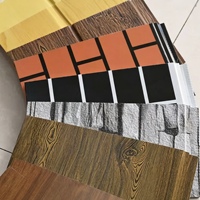 Panneau de bardage métallique gaufré effet bois, anti-corrosion et isolant thermique, en gros à prix réduit, pour murs extérieurs d'ateliers agricoles