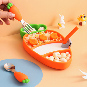 Silicone bé tấm ăn thiết lập trẻ em hút chia tấm thìa dĩa món ăn dễ thương củ cải - Product Image 5