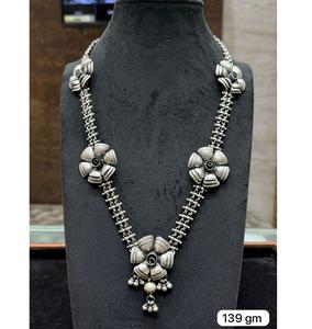 Collar de Plata de Lujo para Mujer, Hecho para Amantes de la Moda, Boda Hindú, Aspecto Pulido, Apto para Todas las Celebraciones, India - Product Image 5