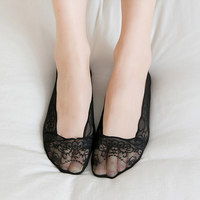 Boutique en ligne Hot Lady Chaussettes d'été Chaussettes en soie transparentes à la mode Chaussettes en dentelle brodée de marguerites au design personnalisé