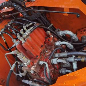 Miniexcavadora sobre orugas Hitachi 7,5 T ZX75 de alta calidad ZAXIS 75 excavadora usada bajas horas de trabajo EPA CE motor Precio venta - Product Image 5