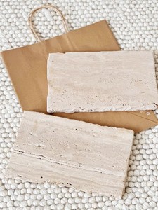 Bellissimo vassoio di espositore per gioielli in marmo di resina di pietra minimalista - Product Image 3