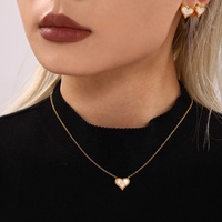 Parures de bijoux tendance en acier inoxydable plaqué or 18 carats PVD pour femmes, en forme de cœur, cadeau de fiançailles