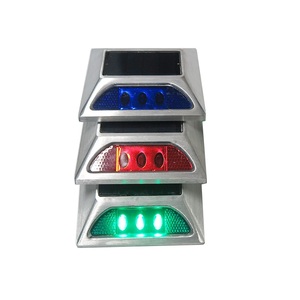 New năng lượng mặt trời Powered LED an toàn giao thông ánh sáng nhôm Mèo Mắt Pathway nhấp nháy đánh dấu bên đường Cảnh báo bằng năng lượng mặt trời - Product Image 4