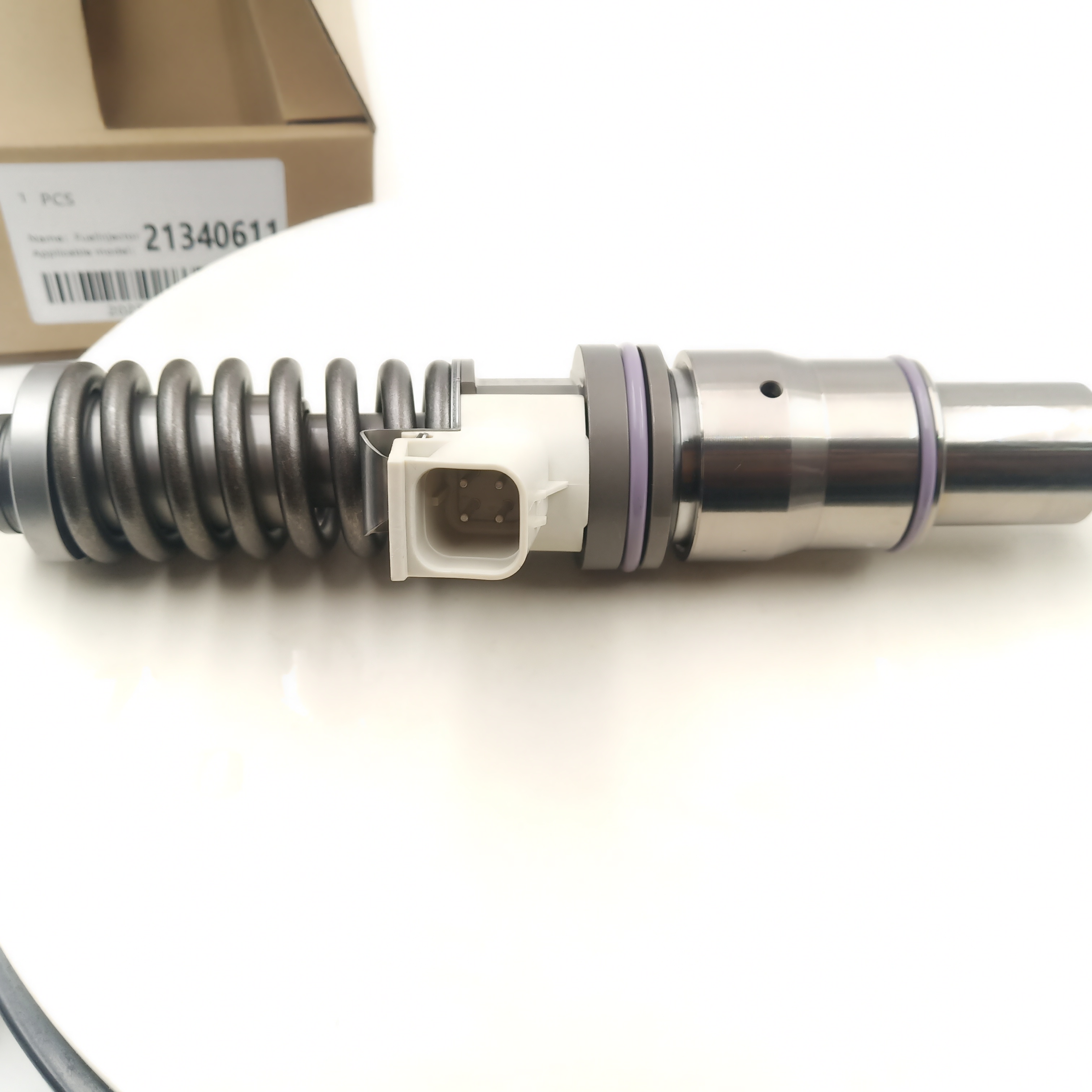 High Quality Diesel Fuel Injector  21340611 Common Rail Injection Nozzle 21340611 For Volvo 2pins 4pins Injector  Sprayer