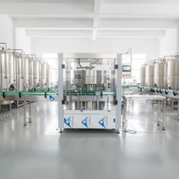Machine de remplissage et d'embouteillage électronique quantitative de haute précision à 24 têtes pour la vodka, le whisky, le brandy, l'alcool, les liqueurs, les spiritueux