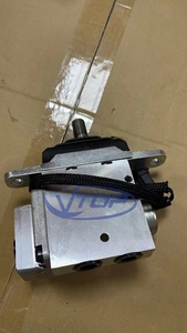 Valvola pilota idraulica valvola a pedale 702-16-04290 per valvola a pedale escavatore Komatsu - Product Image 4