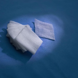 Tamponi di Garza Medica in Cotone Sterile Monouso ad Alta Assorbenza, Forniti dalla Fabbrica, Certificati CE/ISO per <span class=keywords><strong>la</strong></span> <span class=keywords><strong>Cura</strong></span> delle Ferite - Product Image 6