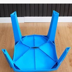 Silla de Jardín de Plástico Reforzado, Diseño Octogonal Contemporáneo, Resistente para Uso en Exteriores y en el Hogar - Product Image 3