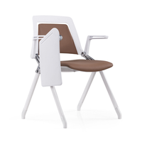 Chaise de conférence empilable ergonomique moderne avec tablette d'écriture et accoudoirs réversibles pour salles de conférence et écoles
