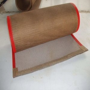 Banda de malla de plástico PP enrollable y duradera, resistente al calor, recubierta de PVC, para transportadores abiertos de fibra de vidrio en plantas. - Product Image 2