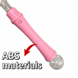 Bâton lumineux LED en forme d'étoile à piles pour mariage, mini baguette lumineuse de princesse pour cadeaux de fête - Vente en gros - Product Image 4