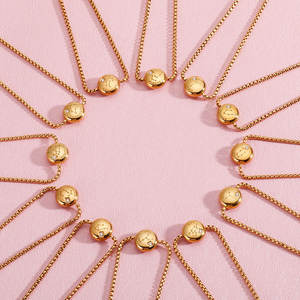 Pulsera y Brazaletes de Moda para Mujer en Acero Inoxidable 316L de Lujo, Chapados en Oro PVD de 14k y 18k, con Circonitas y Diseño del Zodiaco - Product Image 1